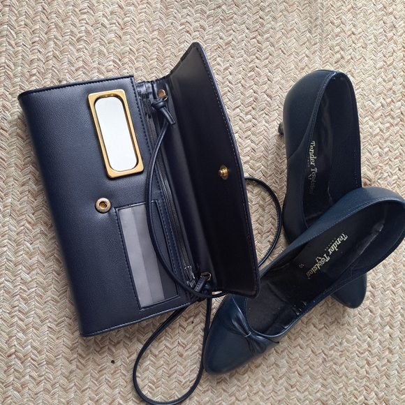 Tender Tootsies Heel Size 10 & Vintage Calego Crossbody Clutch w Mirror - Picture 3 of 4